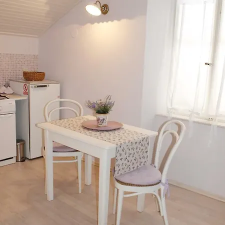 In 31194 * Mali Lošinj